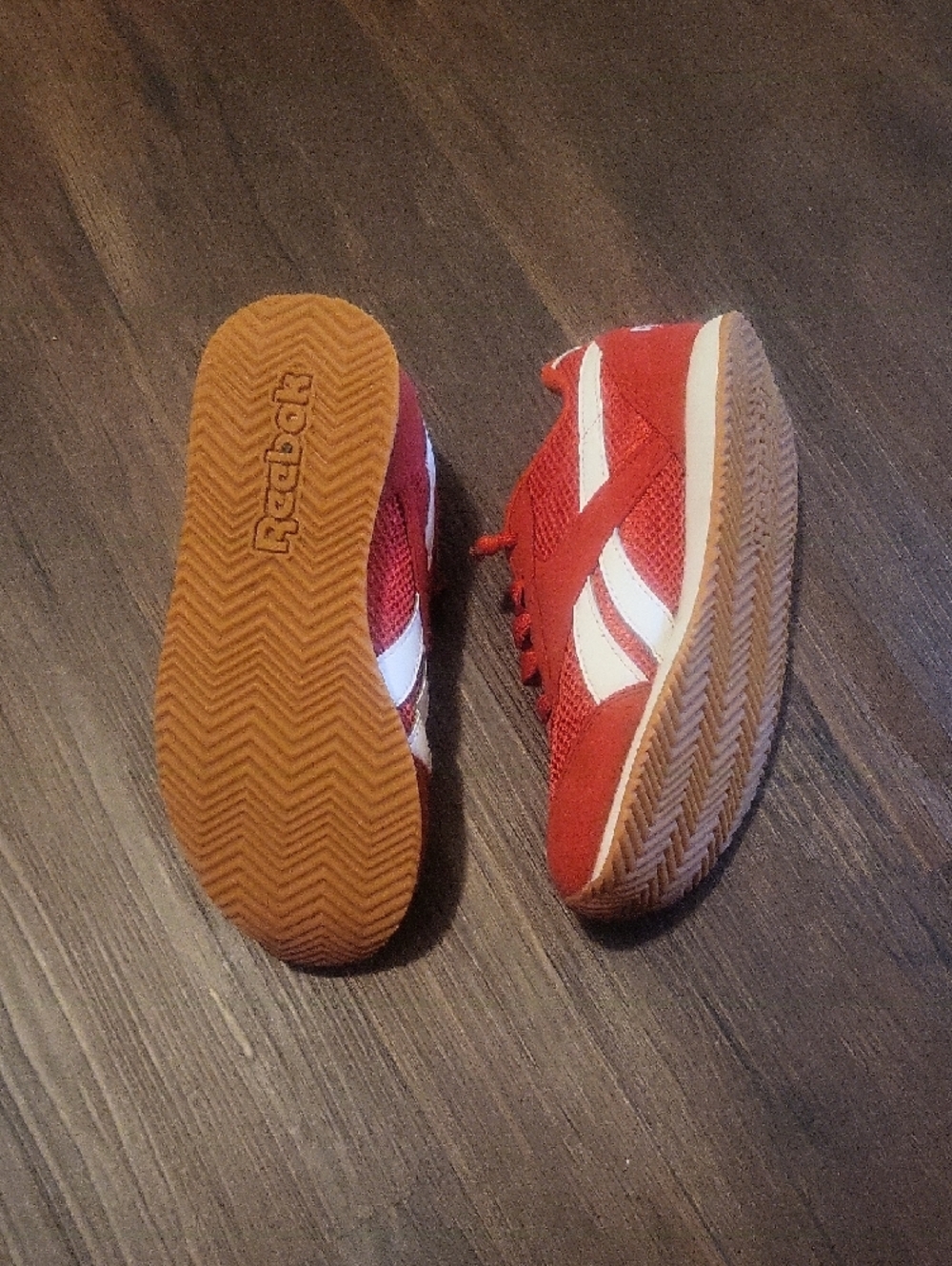 Reebok Kids Red and White Low-Top Sneakers - Picture 3 of 4